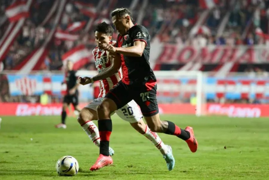 Torneo Apertura: Newell's Old Boys volvió a ganar en su búsqueda de recuperarse, venció por 3 a 2 a Unión en Santa Fe