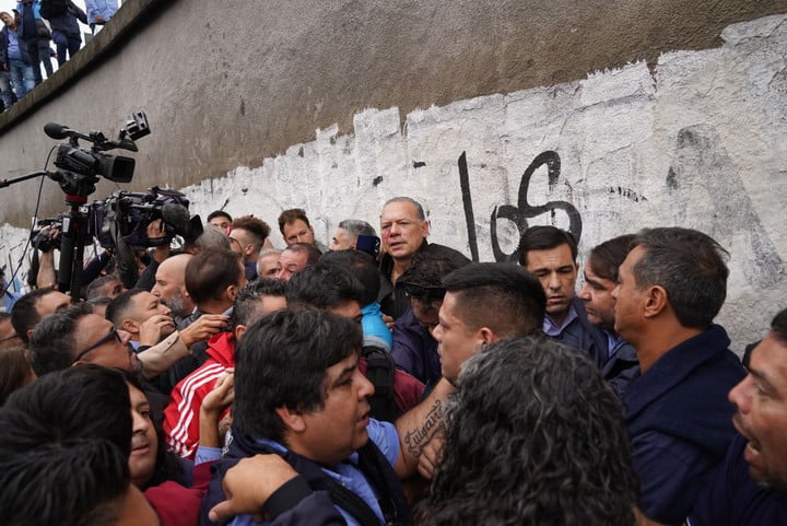 Sergio Berni Se Meti En Un Corte De Colectiveros En General Paz Y