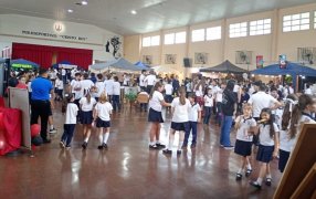 Apóstoles Este día viernes, en el Instituto Superior Cristo Rey se realizó la "Expo Contable 2025", donde participaron alumnos del cuarto y quinto años de la institución educativa