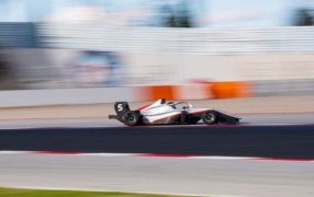 Eurocup-3 en Portimao: El joven argentino Santino Panetta arrancó bien arriba en el Circuito de Do Algarve