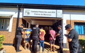Tres individuos de 20, 26 y 28 años, fueron detenidos por un hurto en la localidad de San José: Recuperaron lo robado a una vecina de 60 años