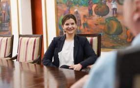 Micaela Gacek arremete contra la “caja política” de Cacho Bárbaro y cuestiona el manejo oscuro de fondos del FET en ACTIM, y asegura que es “la principal interesada en defenderlo” para los productores