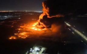 Explosiones en cadena y un impactante incendio en el Polo Industrial de Ezeiza, más de 20 heridos