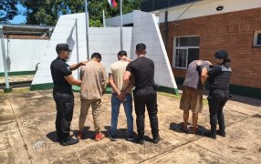 Detuvieron a un sujeto con frondosos antecedentes por amenazas y disparos en la localidad de Puerto Rico y la demora de otros dos