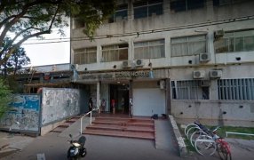 Rosario: Una niña está internada en grave estado tras haber sido impactada por una bala perdida