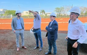 El Ministro Adolfo Safrán junto a autoridades del Fondo Fiduciario Federal de Infraestructura Regional recorrieron las obras en Silicon Misiones