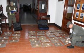 Corrientes: Gendarmes lograron la incautación de estupefacientes que pretendían ser trasladados a Retiro, en un ómnibus del trasporte de pasajeros