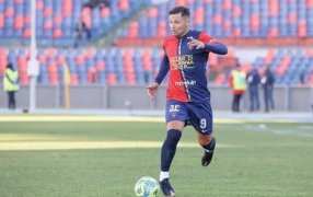 Dura lesión: Mauro Zárate se rompió los ligamentos cruzados en la segunda división de Italia