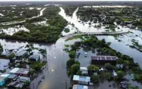 Al menos 16 víctimas fatales: Temporal en la ciudad bonaerense de Bahía Blanca, el Gobierno Nacional decretó tres días de duelo nacional y anunció que enviará 10.000 millones de pesos