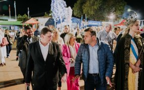 Misiones: El Gobernador Herrera Ahuad asistió a la apertura de la Fiesta Nacional e Internacional de la Yerba Mate en Apóstoles