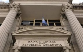 Plazo fijo: El Banco Central de la República Argentina definió una fuerte suba de tasas en medio de la volatilidad del dólar blue