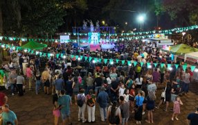 Apóstoles: El Black Friday cerró con una explosión de diversión y emoción en la Plaza San Martín