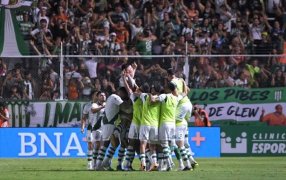 Liga Profesional de Fútbol: Banfield le ganó 1 a 0 a Boca Juniors en el Sur y Chiquito Romero tapó un penal