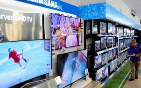 Informe privado: Consumo deprimido, sufre por los salarios y la falta de cuotas