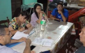 Juntan firmas en Apóstoles: Vecinos en desacuerdo por el inminente aumento del "Boleto" en el Transporte Urbano de Pasajeros