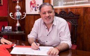 Fabián Doman renunció a la presidencia de Independiente, duro apenas unos seis meses en el cargo