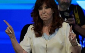 Cristina Fernández de Kirchner pidió revisar el acuerdo con el FMI y buscó polarizar con Javier Milei