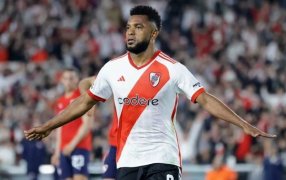 River Plate goleó a Independiente y es el nuevo líder de la Zona A de la Copa de la Liga Profesional de Fútbol