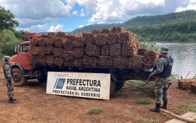 Prefectura Naval secuestró más de cuatro toneladas y media de tabaco en la localidad de El Soberbio