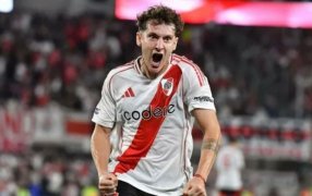 Herido, River Plate pasó por arriba a Atlético Tucumán pero ganó solo 1 a 0 con un golazo de Facundo Colidio
