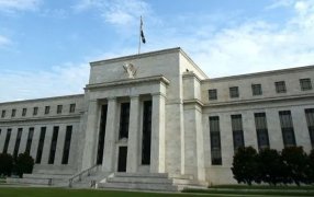 Estados Unidos: La Fed sube las tasas de interés en un cuarto de punto, mientras las turbulencias bancarias complican la lucha contra la inflación