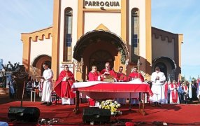 “La Iglesia está de Fiesta”: Apóstoles celebra a sus Santos Patronos San Pedro y San Pablo