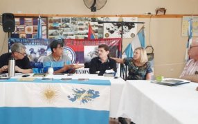 El Ministro Safrán junto a la Intendente de Apóstoles participaron de la mesa provincial de la Federación Veteranos de Guerra Héroes de Misiones