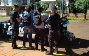 Apóstoles: Vendedores de ajo fueron captados peleando por las cámaras del 911, los detenidos de 30 y 40 años son oriundos de Posadas