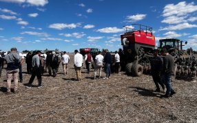 Jornada de INDECAR sobre tendencias en siembra y fertilización