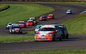 Campeonato Misionero de Automovilismo en Pista: Con más de cien pilotos y un atractivo espectáculo con gran presencia de público, se disputó la segunda fecha en Oberá