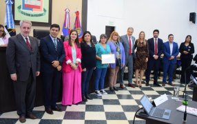 Concejales posadeños estudiarán diversas mejoras para el servicio público de taxis