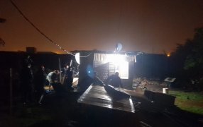 Misiones: Un muro de contención se derrumbó y provocó la muerte de una niña de seis años, fue en el barrio de Garupá