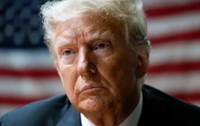 Acusan a Donald Trump en investigación sobre documentos clasificados, confirma fuente a CNN