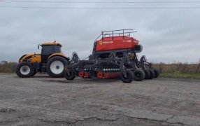 Un contratista de Ramallo sembró 20 días consecutivos durante las 24 horas: Mariano Ostan, con la ayuda de su hijo y dos ayudantes, llegó a implantar siete cultivos diferentes en un total de 1.680 hectáreas