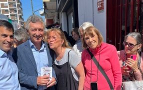 Mauricio Macri hizo campaña por Patricia Bullrich en el Conurbano bonaerense