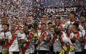 Con una clara superioridad, River Plate se quedó con el Trofeo de Campeones, venció por 2 a 0 a Rosario Central en Santiago del Estero