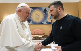 Presidente de Ucrania obsequia al Papa cuadro sobre la matanza de niños durante la guerra