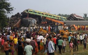 Es la más grave de los últimos 20 años: Tragedia ferroviaria en la India con más de 288 muertos