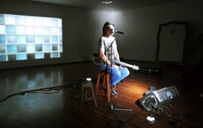 "Evangelizar a través de la música": El músico y cantautor de música católica Daniel Poli brindó un emotivo recital en el Polideportivo del Instituto Superior Cristo Rey de la ciudad de Apóstoles