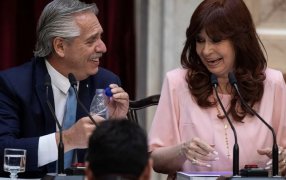 Lo que faltaba: La economía entró en zona de recesión y el desplome salarial pinta para conflicto