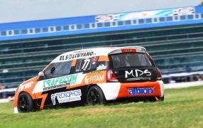 Clase 3 del Turismo Pista: Victoria bajo la lluvia de Tomás Vitar con el Renault Clio en el Autódromo de La Plata