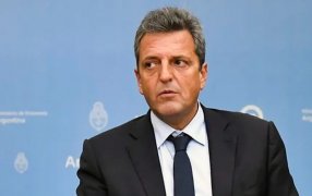 Gira internacional: Massa prepara el viaje a China en busca de financiamiento