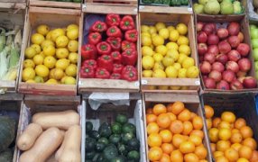 Los productores siguen recibiendo muy poco del precio final de los alimentos: Por cada peso que llega al campo, los consumidores pagan 3,7 pesos en la góndola