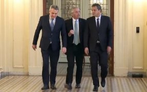 Alberto Fernández, Sergio Massa y Agustín Rossi encabezaron primera reunión de Gabinete tras cierre de listas