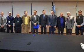 Se firmó la revisión paritaria mercantil: Las partes acordaron un incremento del 6% en forma de asignación remunerativa y no acumulativa, a abonarse en seis tramos