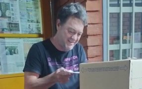 Votó Cacho Bárbaro: "Un voto con esperanza y sin odio"