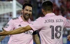 La Leagues Cup: En un partidazo y con dos golazos de Messi, Inter Miami avanzó a los cuartos de final