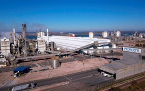 PROFERTIL cambia de dueños y por 1.200 millones de dólares pasa a manos de Adecoagro S.A., y la Asociación de Cooperativas Argentinas