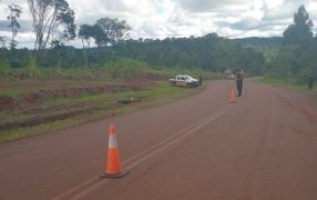 Motociclista lesionado tras un despiste sobre la Ruta Provincial N° 8, en el Paraje Sarmiento de la localidad misionera de 25 de Mayo