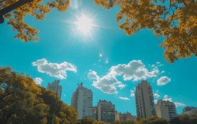 Sin lluvias a la vista, vuelve el calor al Área Metropolitana de Buenos Aires con temperaturas que superarán los 30 grados